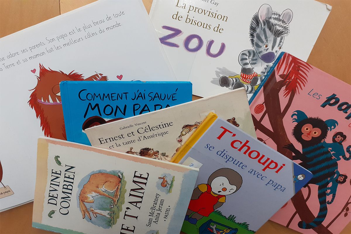 Verschiedene Cover französischsprachiger Märchenbücher