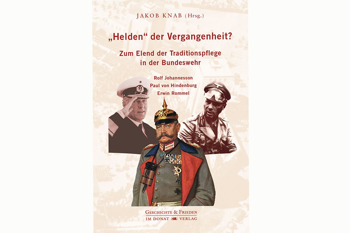 Zu sehen sind Portraits von Rolf Johannesson, Paul von Hindenburg und Erwin Rommel