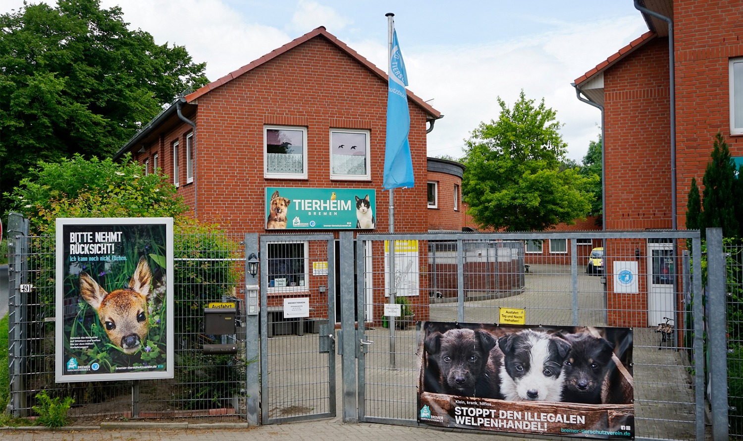 Vedere exterioară a adăpostului de animale din Bremen.